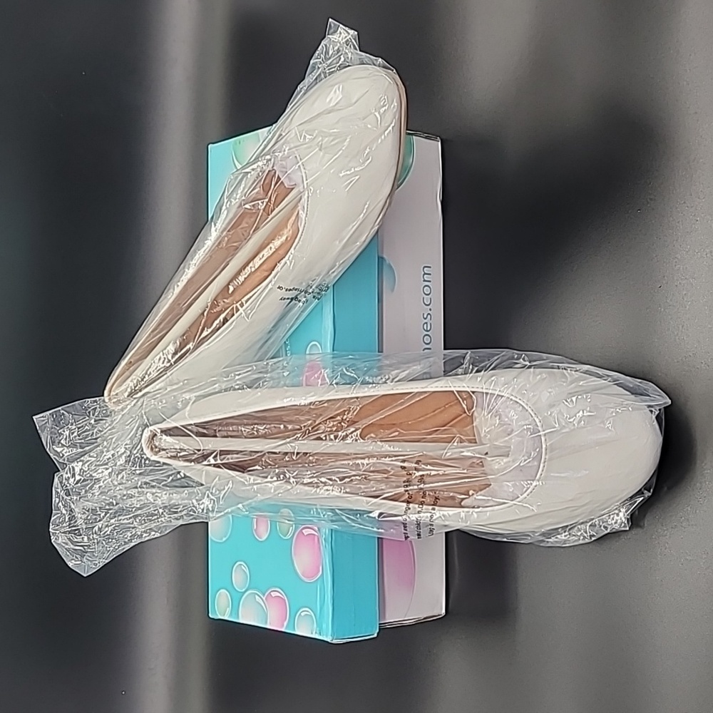 Women's White Ballet Flats Sz 9